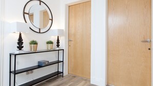 Room - Modern Gem in Georgian Listed Building of City (Edinburgh)