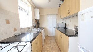 Private kitchen - Lovely Family Home for 7 - Oxford (Oxford)