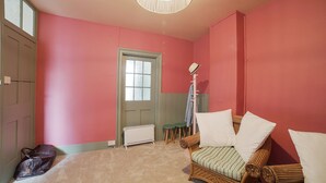 Unclassified image, 5 of 26, button - Lovely English House Near Greenwich Town Centre (London)