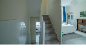 Unclassified image, 3 of 26, button - Lovely English House Near Greenwich Town Centre (London)