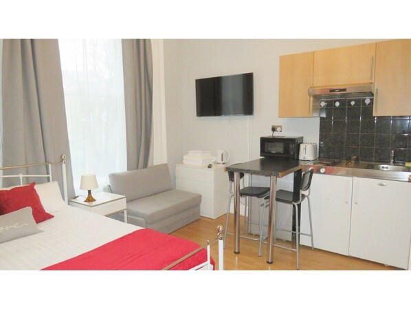 1 bedroom, iron/ironing board, bed sheets