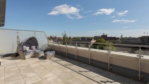 Unclassified image, 3 of 21, button - Lovely 2BD Flat With Views in North London (London)