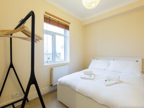 Apartment (1 Bedroom) | 1 bedroom, iron/ironing board, bed sheets - Modern, Newly Refurbished 1bdr in Central Brighton (Brighton)