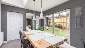 Casa (3 Bedrooms)