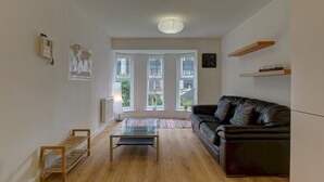 Unclassified image, 3 of 10, button - Central 1BR Apt Sleeps 2 Close to Oxford Road! (Manchester)