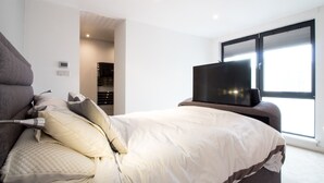 Apartment (3 Bedrooms)