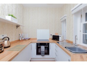Appartement (1 Bedroom) | Cuisine privée | Grand réfrigérateur, micro-ondes