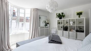 House (3 Bedrooms) | 3 bedrooms, desk, iron/ironing board, free WiFi