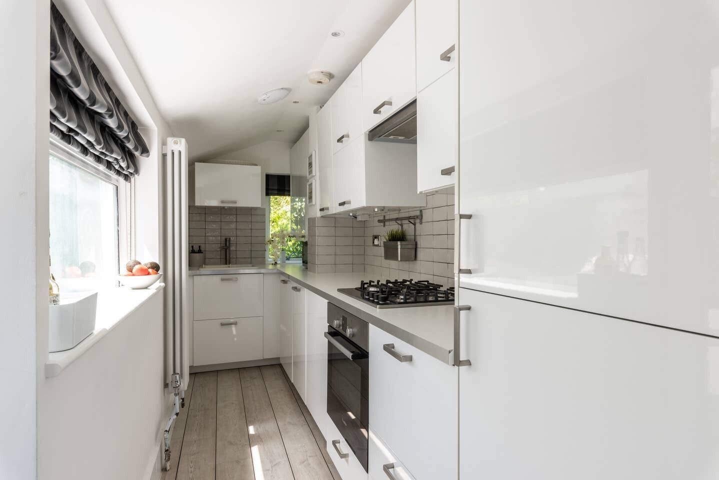 Nhà (3 Bedrooms) | Bếp riêng | Lò nướng, máy rửa bát, dụng cụ nấu nướng/bát dĩa/dao nĩa 