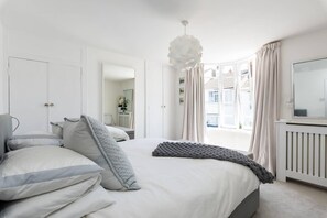 Casa (3 Bedrooms) | 3 habitaciones, escritorio, tabla de planchar con plancha y wifi gratis 