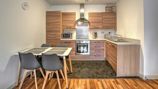 Apartment (2 Bedrooms) | Private kitchen - Stunning 2BR Apt West Didsbury South Manchester! (Manchester)