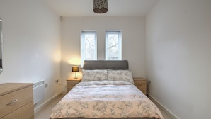 Apartment (2 Bedrooms) - Stunning 2BR Apt West Didsbury South Manchester! (Manchester)
