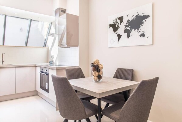 House (2 Bedrooms) | Private kitchen