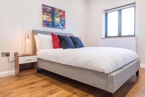 House (2 Bedrooms)