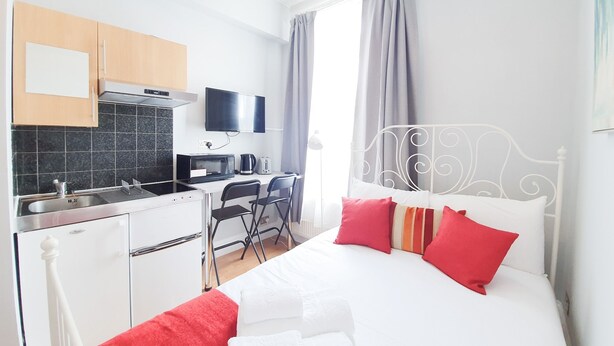 Apartment (0 Bedroom)