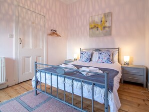 Apartment (1 Bedroom) | 1 Schlafzimmer, laptopgeeigneter Arbeitsplatz, Bügeleisen/Bügelbrett