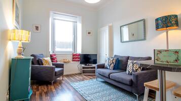 Apartment (1 Bedroom) | Living room | TV, Netflix, streaming services