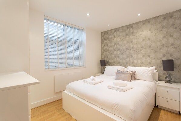 Apartment (2 Bedrooms) | 2 bedrooms, iron/ironing board, bed sheets - Modern 2 Bedroom Flat in the Heart of Islington (London)