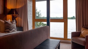 Bowmore Lodge