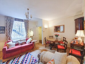 Maison (2 Bedrooms) | Coin séjour