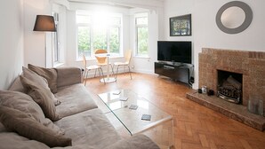 Unclassified image, 3 of 11, button - Spacious Apartment Close to City Centre & Stadiums (Cardiff)
