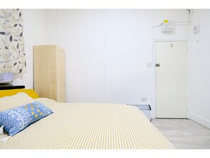 Estudio (1 Bedroom) | 1 habitación, tabla de planchar con plancha, wifi gratis y ropa de cama 