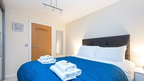 Apartment (2 Bedrooms) - Modern Smart Open Plan Living With Free Parking (York)