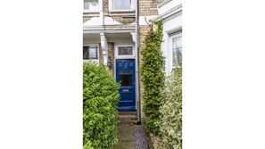 Exterior detail - Relaxing 2bed Apartmin Walk to Tulse Hill Station (London)