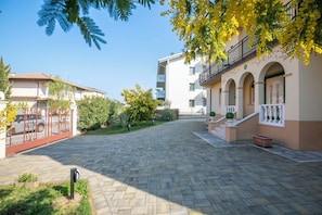 Enceinte de lâhĂ©bergement