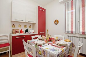 Appartement Familial, plusieurs chambres (Villa Mimosa  - Appartamento 1) | Restauration