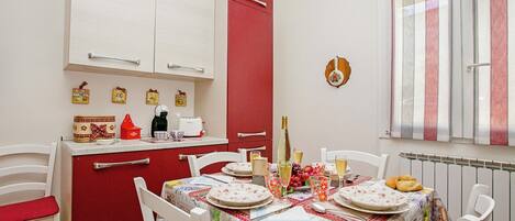 Familie appartement, meerdere slaapkamers (Villa Mimosa - Appartamento 1) | Dineren