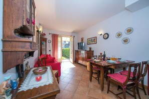Apartamento família, 1 quarto, terraço (Casa Emma with Pool) | Parte interna
