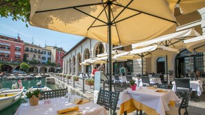 Outdoor dining - Appartamento di Tommaso (Desenzano del Garda)
