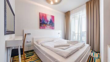 Apartment (206) | Individuell dekoriert, individuell eingerichtet, BĂŒgeleisen/BĂŒgelbrett