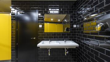 Shower, towels, toilet paper