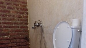 Habitación económica doble | Baño