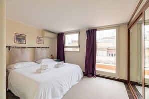 1 camera, Wi-Fi, lenzuola