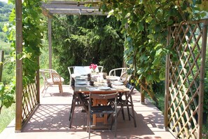 Desayuno de cocina local incluido todos los días