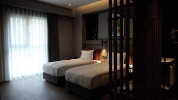 Habitación superior | 1 habitación, ropa de cama de alta calidad y minibar