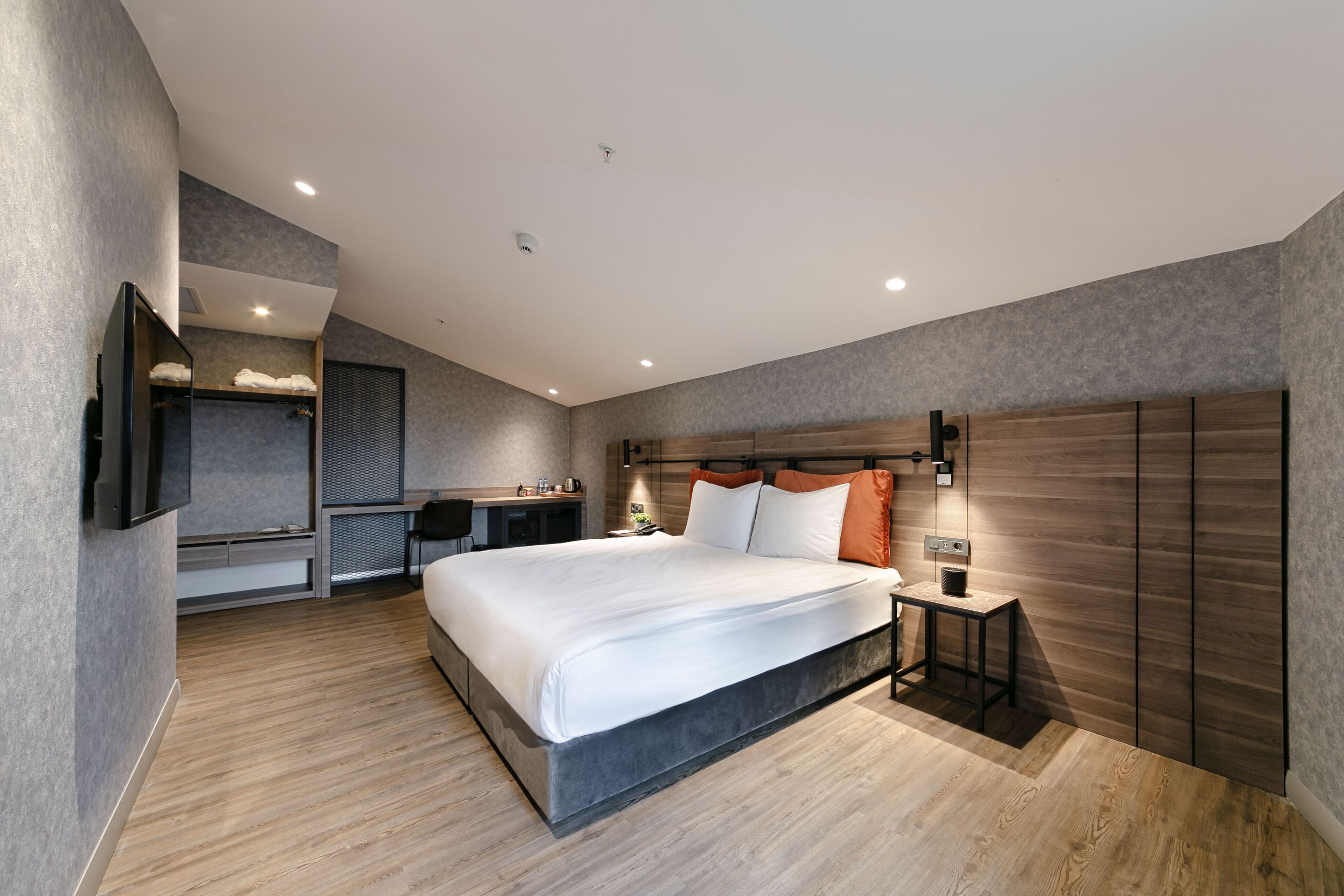 superior room, balcony | 1 bedroom, premium bedding, minibar, in-room safe