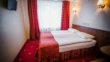 Standard Double Room | Desk, free WiFi, bed sheets