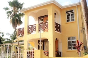 Front of property - Harriet's Haven (Holetown)