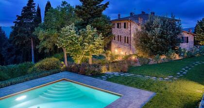 Luxury Chianti in Olive