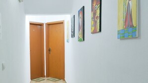 Hallway - Apartments Cenic (Becici)