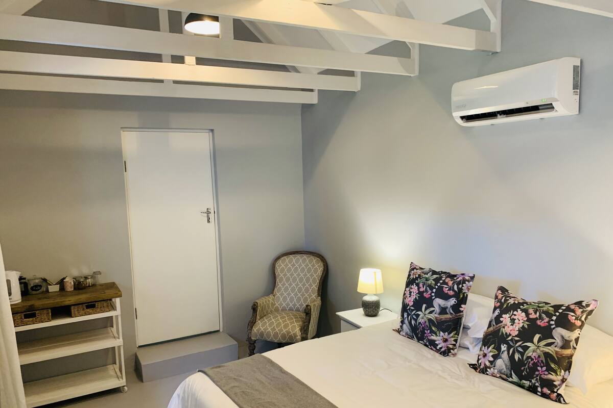 Rom – deluxe | Sengetøy av topp kvalitet, minibar og individuelt dekorert