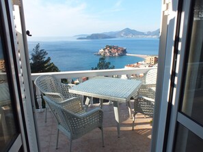 Property grounds - Penthouse Apartment Sveti Stefan (Sveti Stefan)