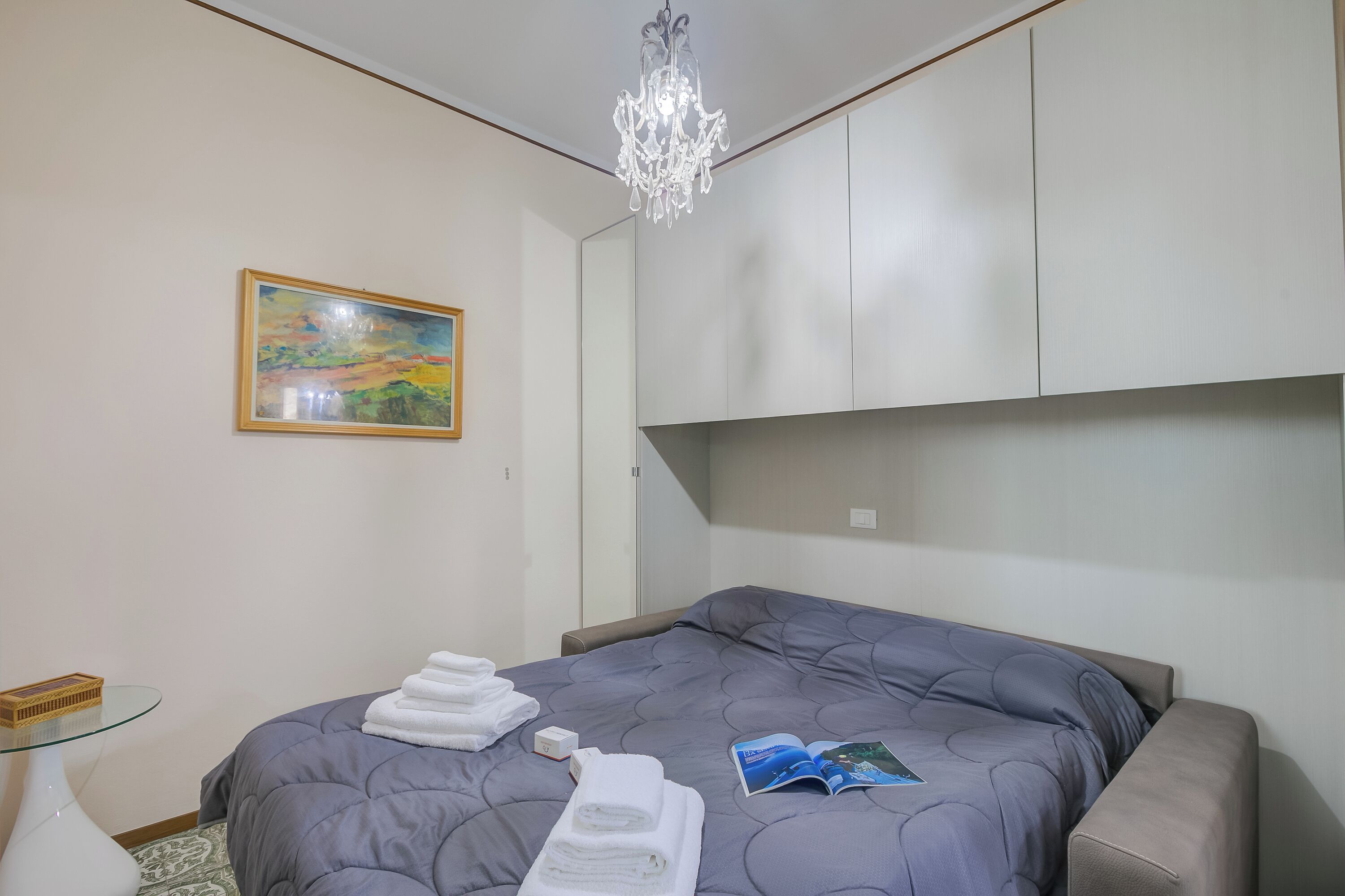 Villa familiar, varias habitaciones (Villa Alberti 900m from Garda lake) | 6 dormitorios, tabla de planchar con plancha, wifi gratis y ropa de cama