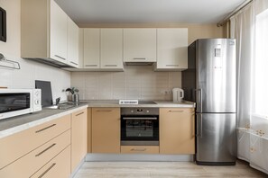 Apartment, Balkon | Eigene Küche | Großer Kühlschrank, Mikrowelle, Ofen, Herdplatte