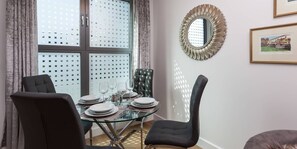 Apartment | In-room dining