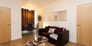 Apartment | Living room - Castle Haven (Redhill)